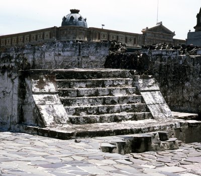 Nordhof von Tempel A, Templo Mayor, Spätklassische Periode von Aztec